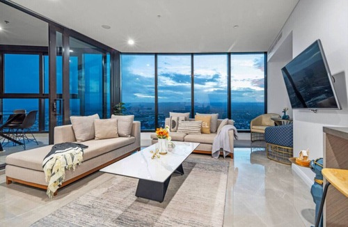 Gold Coast Apartment | Cloudview Retreat | Luxe Skyhome Experience