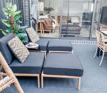 Shell Cove House | Coast and Roast - Sunny Shell Cove Escape