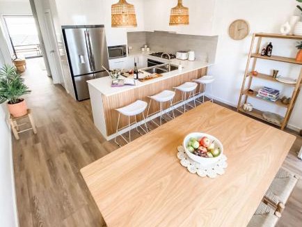 Shell Cove House | Coast and Roast - Sunny Shell Cove Escape