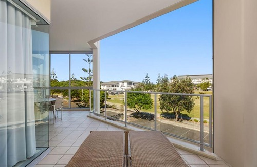 Kingscliff Apartment | Coast Culture 1208 Apartment - Beachfront Resort with Pool & Spa