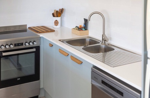 Nambucca Heads Apartment | Coastal Chill - Oceanview Rooftop Getaway