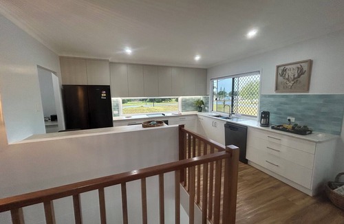Moore Park Beach House | Coastal Escape