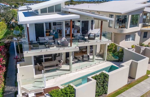 North Creek Villa | Coco de Mer Beach Villa 1