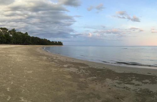 Cape Tribulation House | Coconut Beach House & Cottages