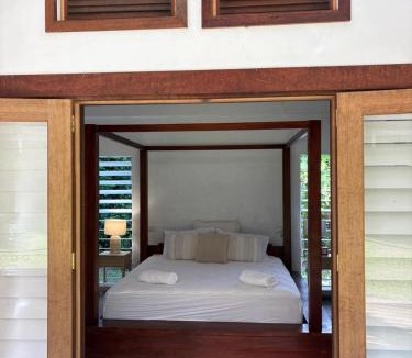 Cape Tribulation House | Coconut Beach House & Cottages