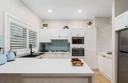 Coledale House | Coledale Beach Escape - Modern Comfort by the Sea