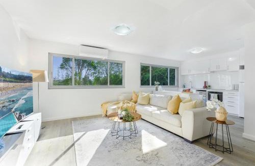 Collaroy House | Collaroy 3Br Beach Home with Large Pool Ground Floor