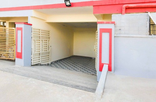 Hyderabad House | Collection O Bolligudem