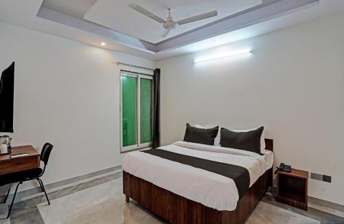 Noida Hotel | Collection O Grip inn
