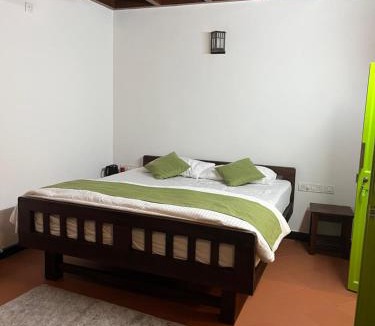Horur Hotel | Colonial canopy