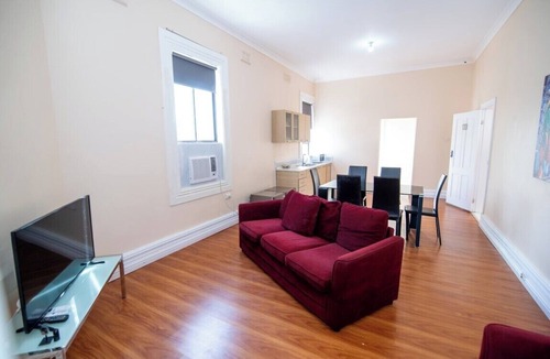 Finley Apartment | Comfortable 1Bdrm Apartment in Finley - Weekly Rates available