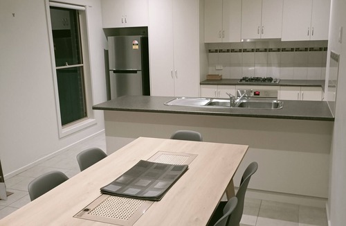 Mount Clear House | Comfortable 3-bedroom home with two car garage