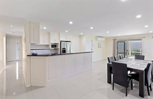 Mount Gambier House | Comfortable 4-Bedroom Home with Backyard Escape