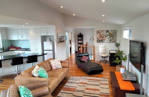 Rhyll House | Comfortable Peaceful Island Holiday Getaway