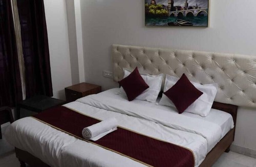 Gurugram Hotel | Comfy Cottage