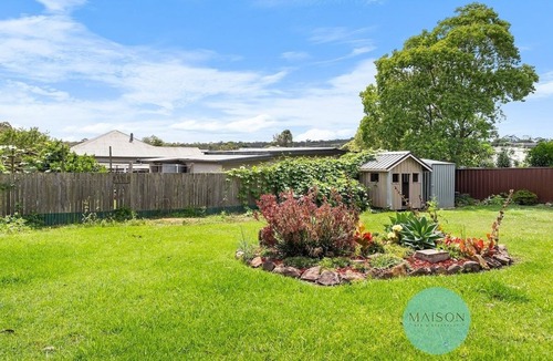 Paxton House | Contemporary Chic Cottage on Millfield