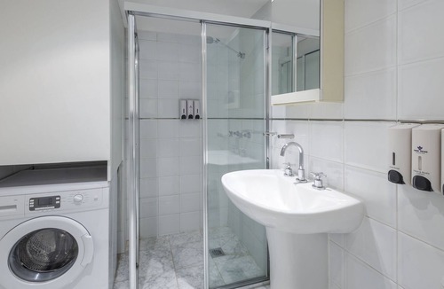 Cremorne Apartment | Convenience, Proximity, and Genuine Hospitality