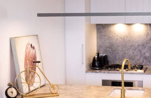 Milton Apartment | Conveniently located 2BR apt w/rooftop pool @Milt