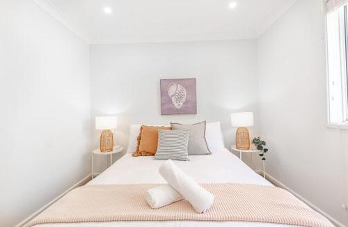 Eastwood House | Conveniently Located Double Room Near Eastwood - Shared Bathroom and Kitchen