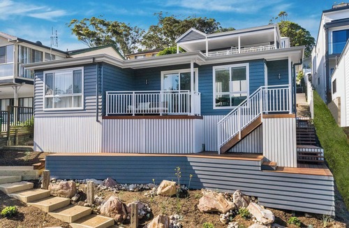 Terrigal House | Cooee Cottage. Where coastal charm meets joyful living at Terrigal Beach.