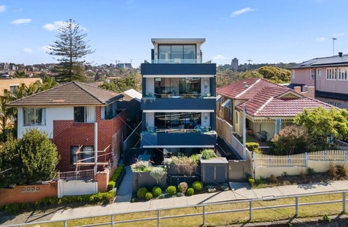 Coogee Apartment | Coogee Beachside Penthouse #7