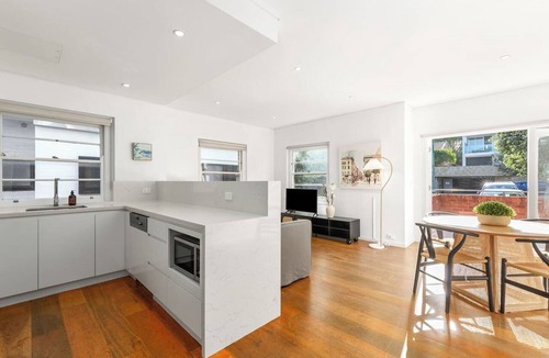 Coogee Apartment | Coogee Cabanita Charming Coastal Comfort
