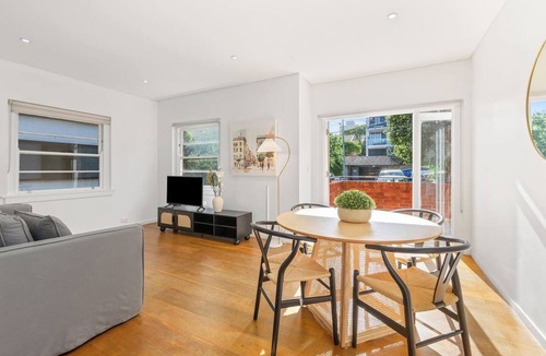 Coogee Apartment | Coogee Cabanita Charming Coastal Comfort