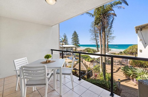 Coolum Beach Apartment | Coolum Beachside Apartment
