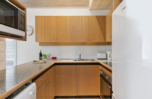 Lorne House | Cora Lynn 13