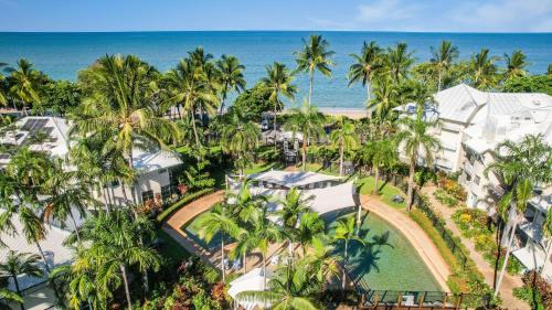 Trinity Beach Apartment | Coral Sands Beachfront Resort