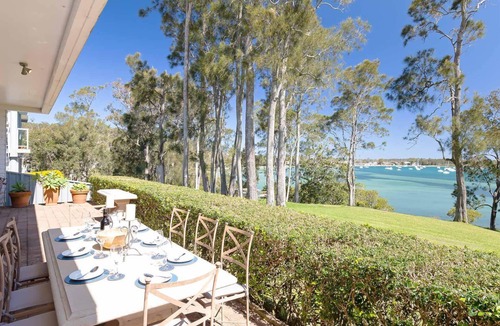 Corlette House | Corlette Waterfront, 2/44 Danalene Parade - Waterfront Luxury, WIFI, Aircon, Boat Parking