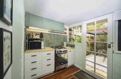 Darlinghurst House | Cosy 2BR Darlinghurst Home with Courtyard