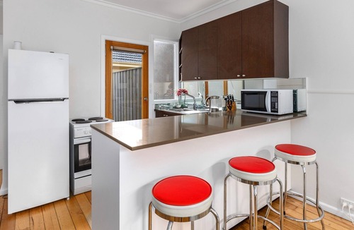 Capel Sound Apartment | Cosy Beach Unit - Capel Sound/Rosebud West - Short Walk to Beach - WIFI/Netflix