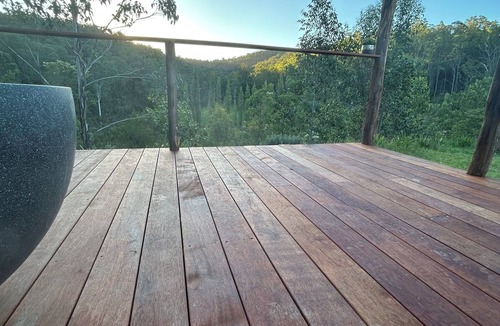 Laguna Cabin | Cosy mountain top Tiny Lake Home off grid retreat