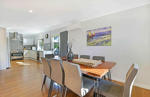 Orange House | Cottage on Lords