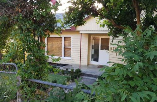 Buchan House | Cottage on Main