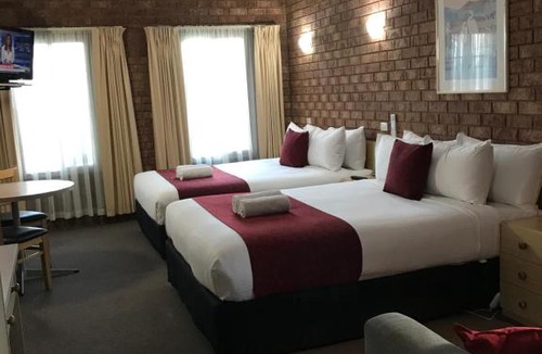 Shepparton Hotel | Courtyard Motor Inn