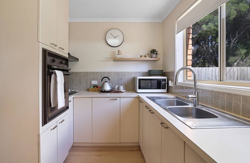 Cowes House | Cowes Monash Hideaway