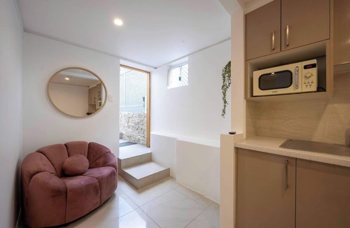Bondi Apartment | Cozy Bondi Studio Retreat