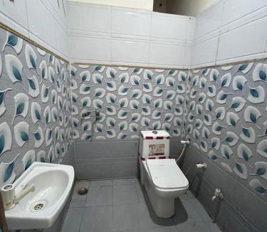 Mathura Hotel | Crystal Inn