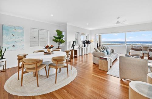 Currumbin House | Currumbin Beach House - Oceanfront