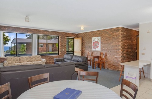 Barragga Bay Cottage | Cuttagee Beach Cottage 3 - Tathra Bermagui Rd 3521