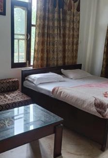 Sidhpur Bed & Breakfast | D Divine