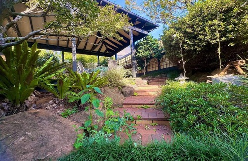 Daisy Hill House | Daisy hill Tranquil Japanese Gardens Retreat