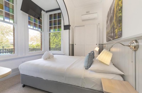 North Sydney Hotel | Dalziel Lodge