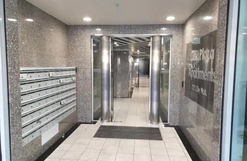 City East Apartment | Dana-Spacious Private Room in Shared 2-Bedroom Apartment-2