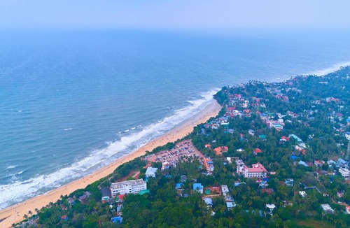 Varkala Hotel | De Waves Varkala by VOYE HOMES - Just 1 Km from Varkala Cliff and Beach