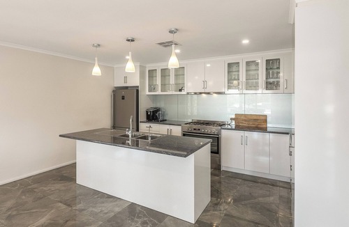 Mannum House | Decked Out on River Lane