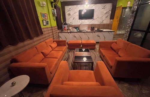 Bhubaneshwar Hotel | DEE DASH INN