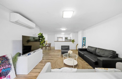 Ultimo Apartment | Delicated 3BR Apt (Parking)/Darling Harbour-10min